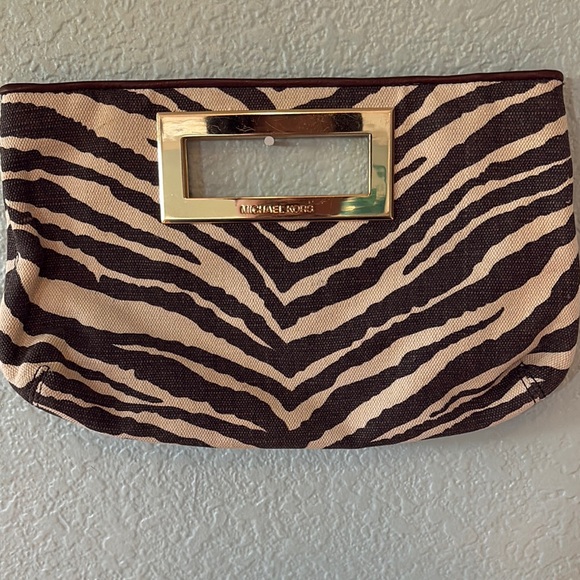 Michael Kors Zebra Print Clutch - Picture 1 of 3